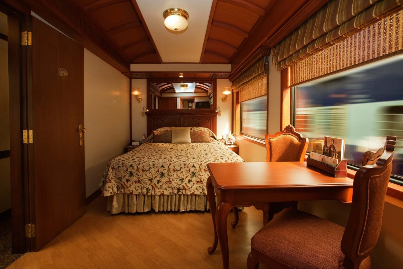 1721997642-india-panorama-maharaja-express